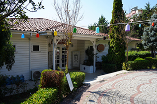 YENİ EĞİTİM YILINA ANNELER İÇİN KEYİFLİ BİR BAŞLANGIÇ